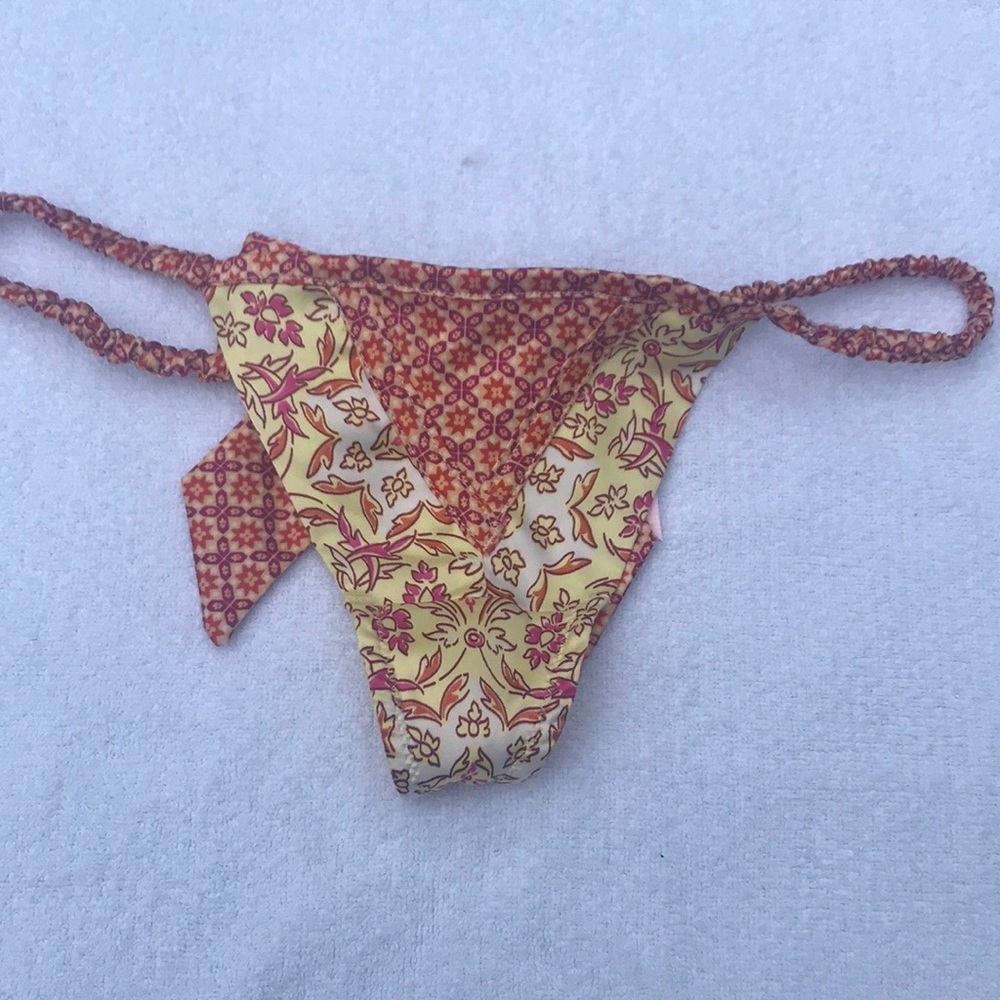 Sexy Little Things Thong with Bow Small